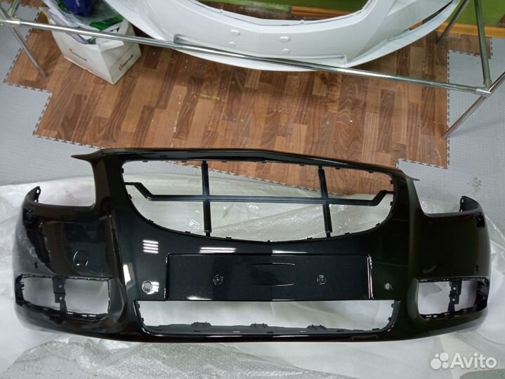 Бампер передний Opel Insignia 08-13 в цвет