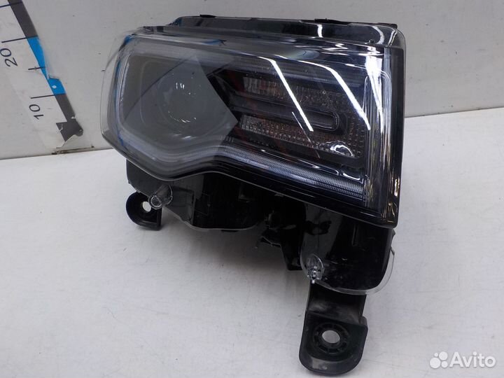 Фара правая Jeep Grand Cherokee 2013