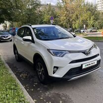 Toyota RAV4 2.0 CVT, 2017, 43 500 км, с пробегом, цена 2 370 000 руб.