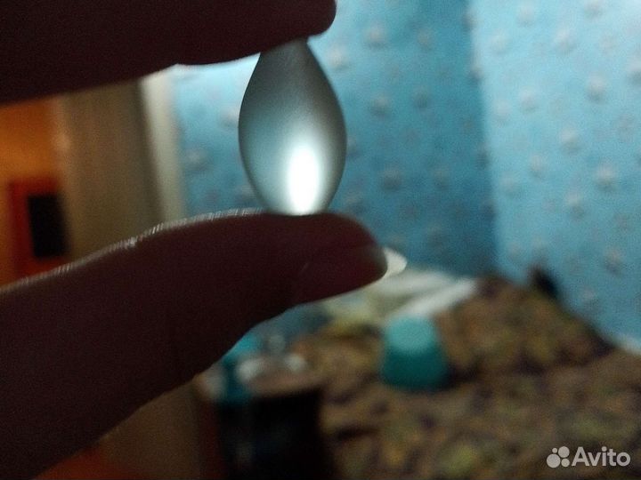 Камень мутно-светлый для коллекции