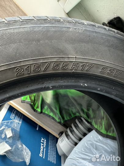 Yokohama dB Decibel E70 215/55 R17 93E