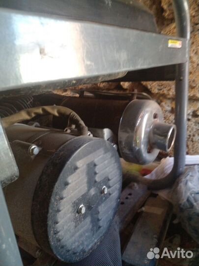 Генератор бензиновый бу