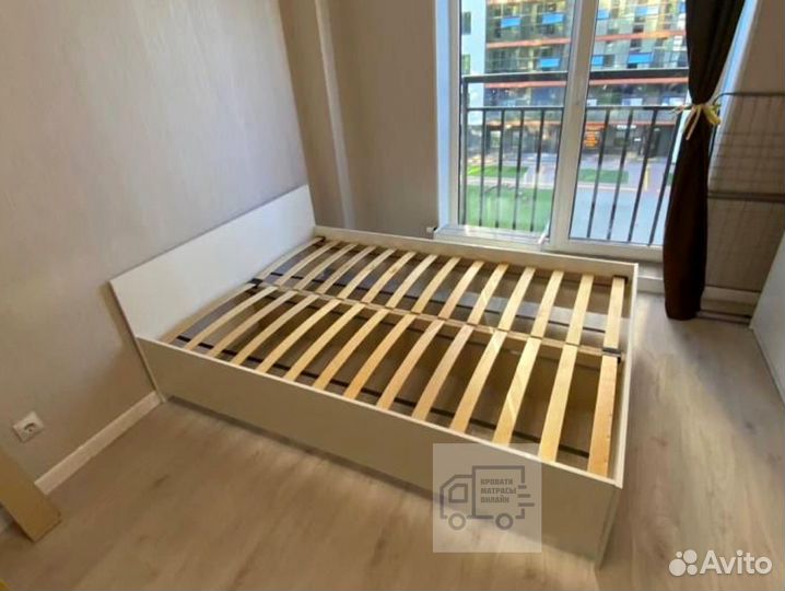 Кровать двуспальная