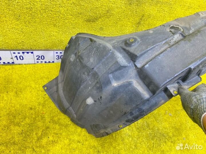 Подкрылок передний левый Suzuki Escudo/Grand 140985