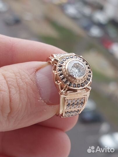 Печатка с муассанитами