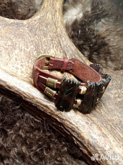 Славянский оберег. Женский рунный браслет