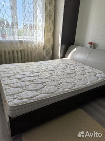 Кровать двухспальная
