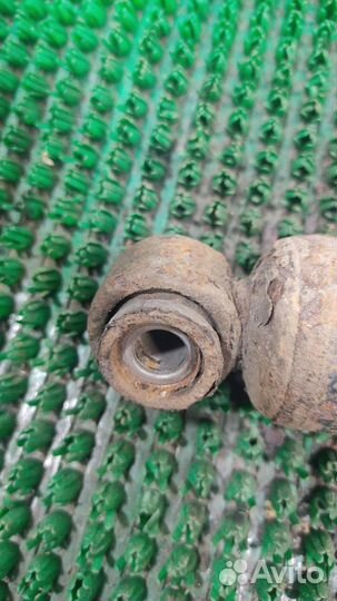 Стойка амортизатора задняя KIA soul 2009