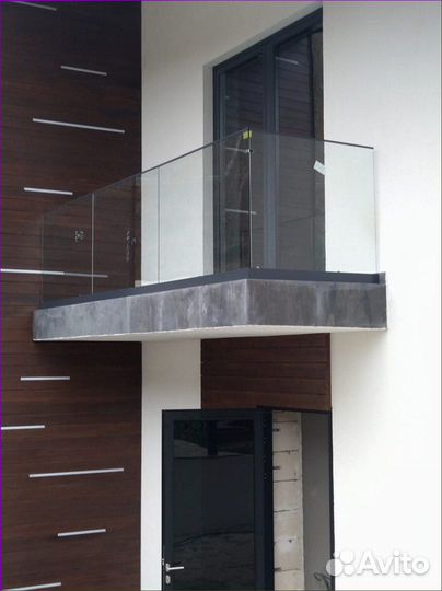 Ограждение для балкона из стекла