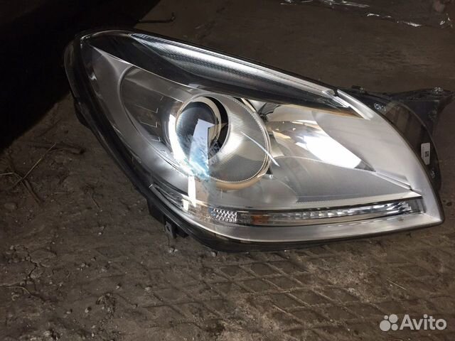 Правая фара на мерседес SLK W172