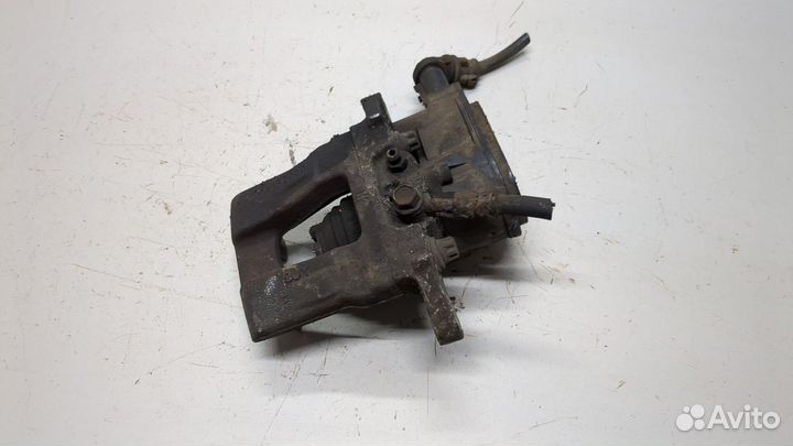 Суппорт Hyundai i40, 2013