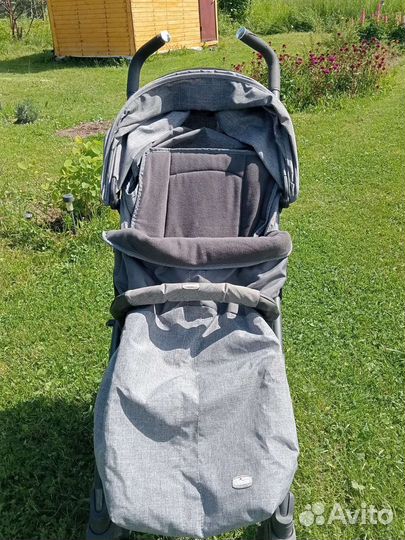 Прогулочная коляска chicco