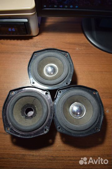 Динамики от Муз. Центра sharp CD-BP1500W