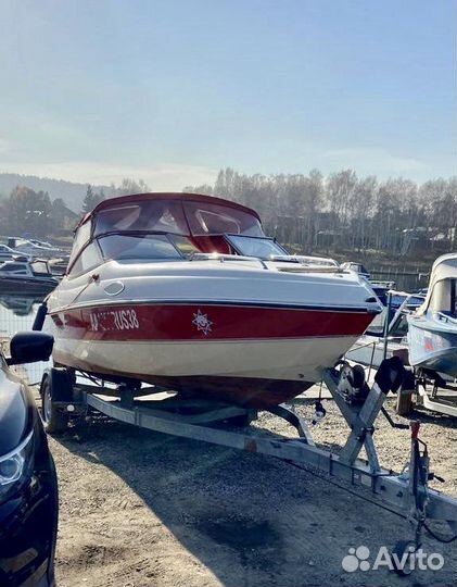 Американский катер Stingray 200cs