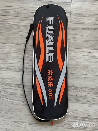 Ракетка для бадминтона