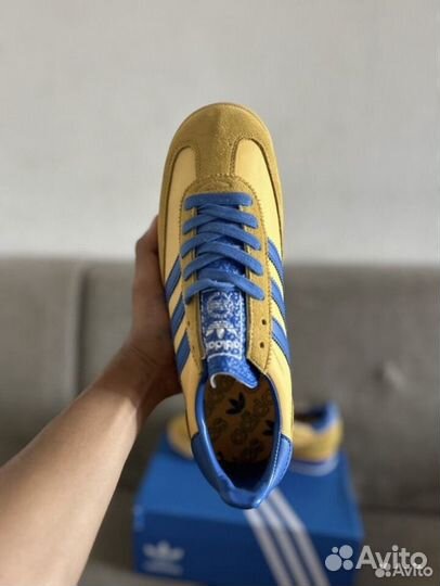 Кроссовки Adidas SL72 yellow-blue