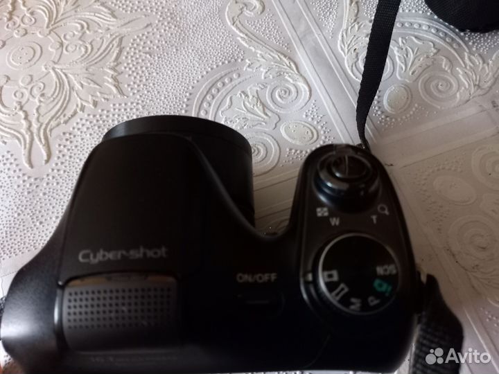 Фотоаппарат Sony Cyber-shot DSC-H100