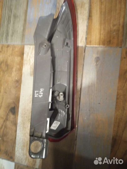 Задний верхний левый фонарь honda CR-V-4