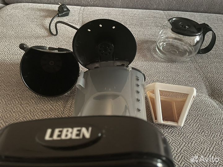 Капельная кофеварка черная leben
