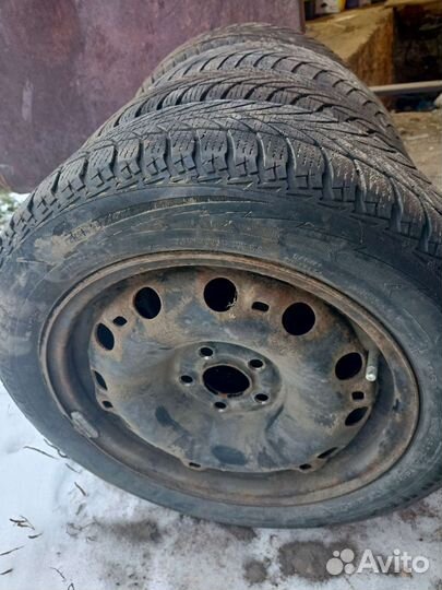 Goodyear UltraGrip Ice 2 185/60 R15