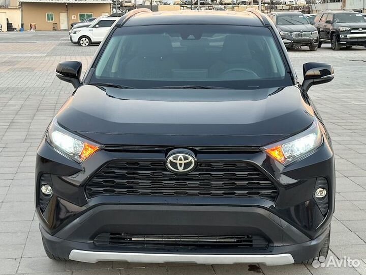 Toyota RAV4 2.5 AT, 2021, 22 000 км