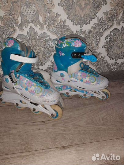 Коньки роликовые
