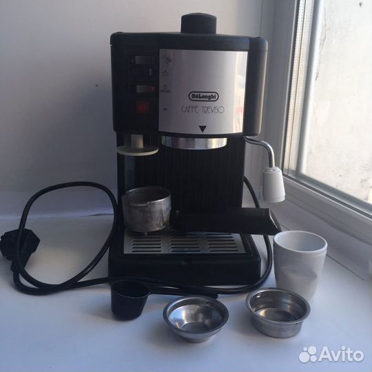 Кофемашина рожковая De'Longhi Bar 14