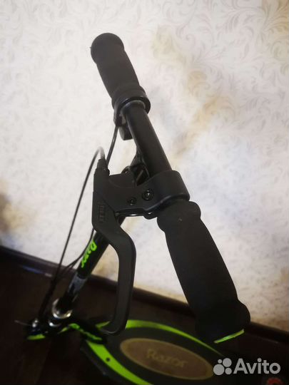 Детский электросамокат razor