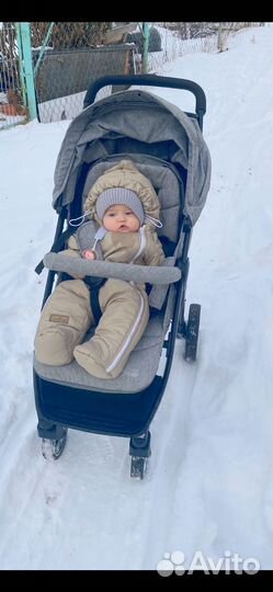 Коляска прогулочная
