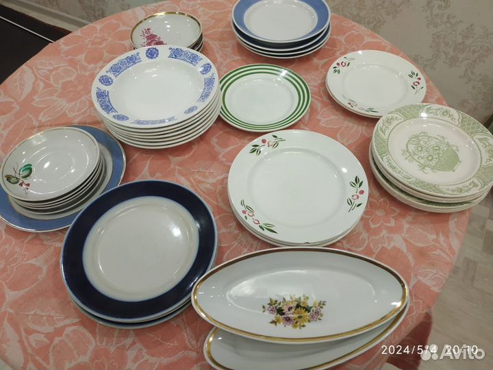 Посуда для дачи,большая коробка