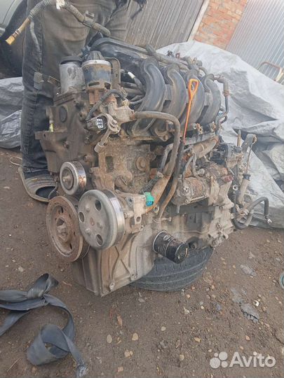 Продам двигатель с коробкой Хонда фит L A13