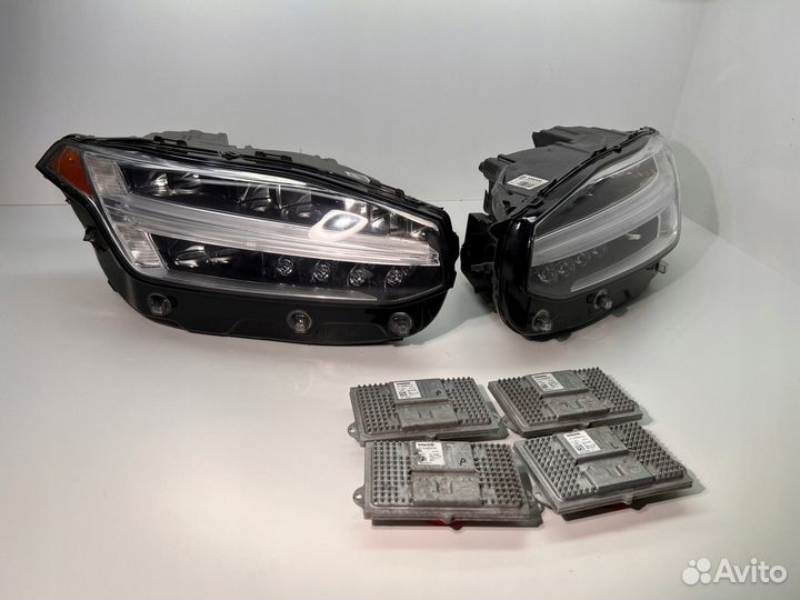 Volvo XC90 II передние фары