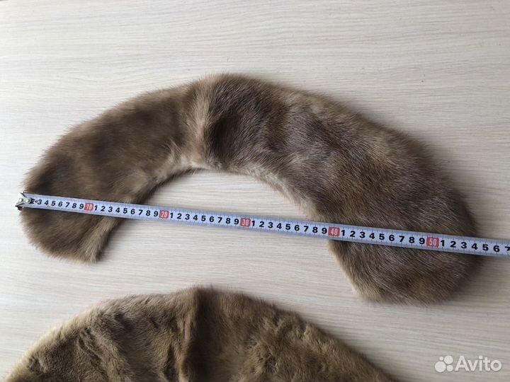 Меховые воротники и шапка