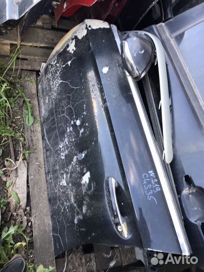Передняя левая дверь Мерседес cls350 w219