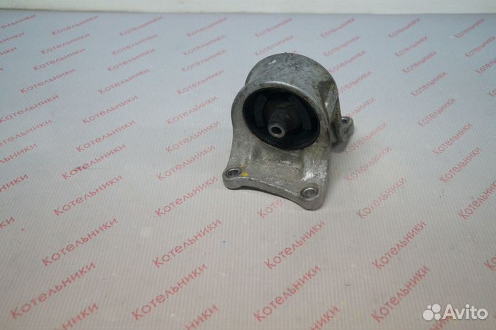 Nissan 11220-8J100 подушка АКПП