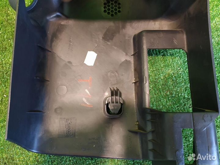 Кожух рулевой колонки (комплект) Citroen Berlingo