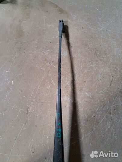 Поводок дворников левый Volvo S80