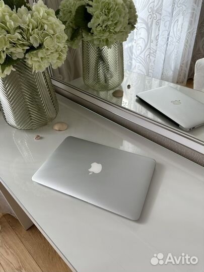 Apple MacBook Air 11