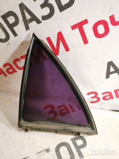 Форточка двери задняя левая Toyota Corolla седан