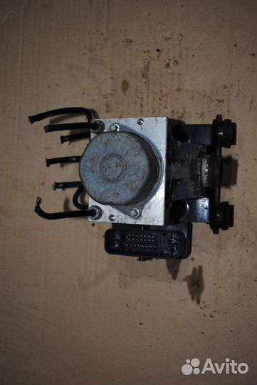 Блок абс (Насос) фольксваген поло