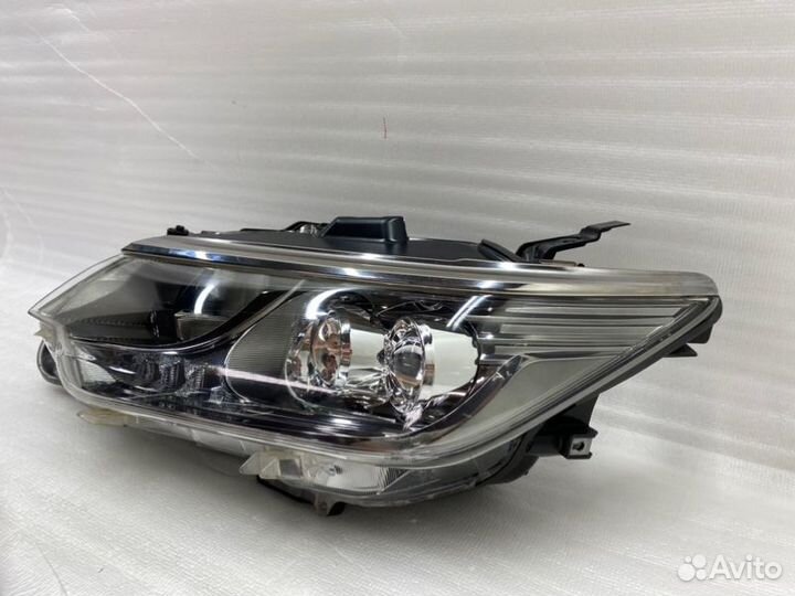 Фара LED передняя левая Тoyota Camry V55 2017-2018