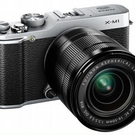 Fujifilm X-M1с объективом Fujinon XC 16-50 мм F3.5