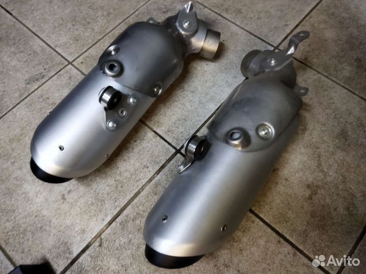 Ducati Hypermotard 950 SP Оригинальный выхлоп