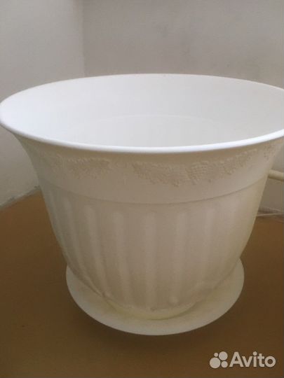 Большой цветочный горшок, цена за два