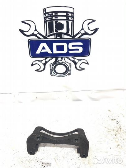 Скоба суппорта передняя Ssangyong Kyron 1 D20DT