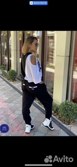 Спортивный костюм