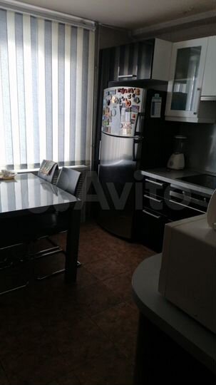 3-к. квартира, 87 м², 1/9 эт.