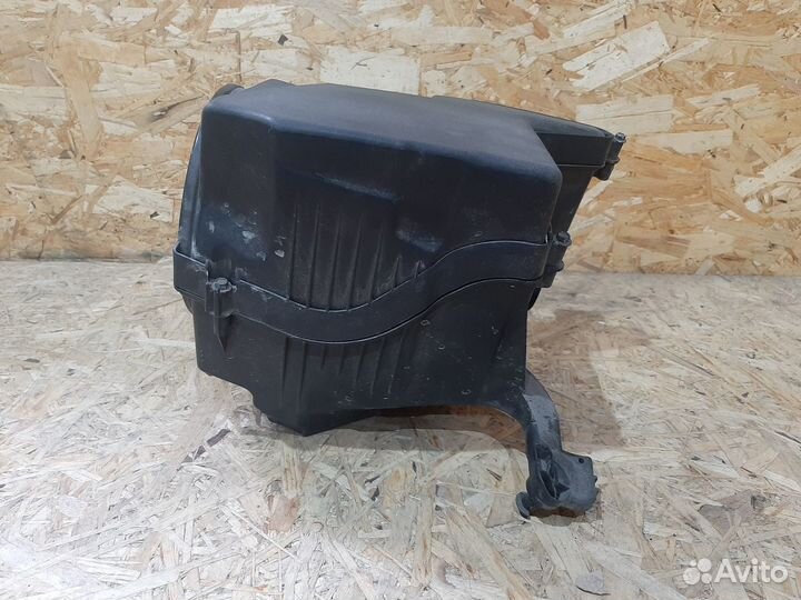 Корпус воздушного фильтра Ford Focus 2