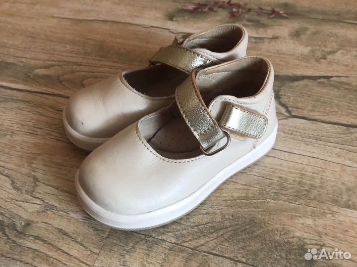 Босоножки для девочки