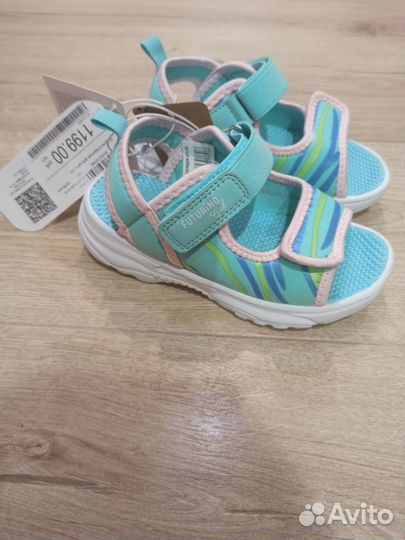 Сандалии для девочки